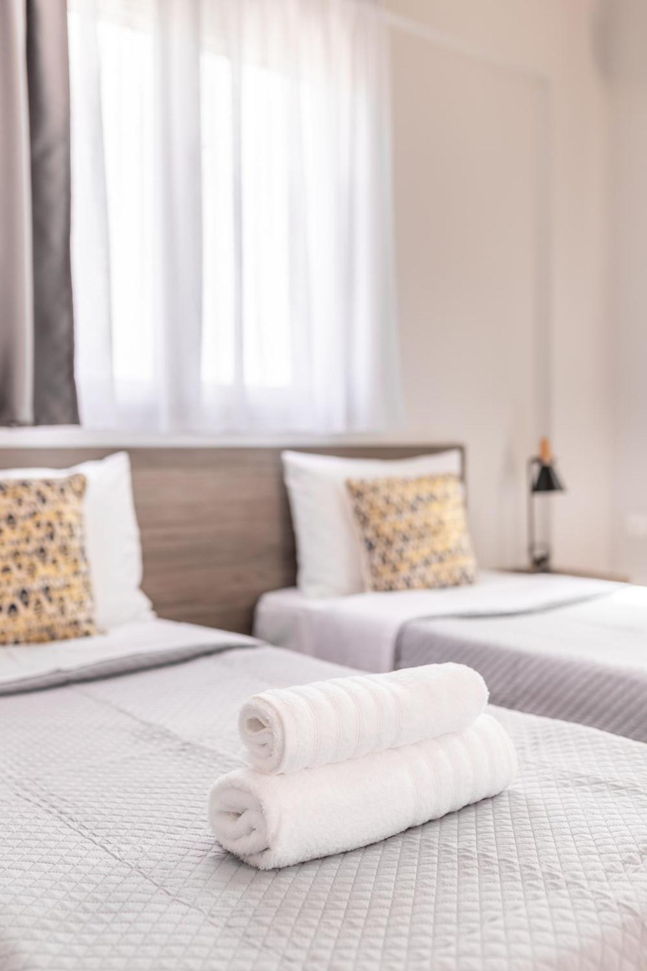 7 Rooms Gerani  ภายนอก รูปภาพ